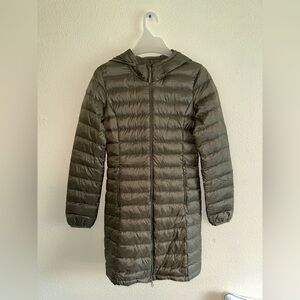 Tna botanie xs packable jacket green